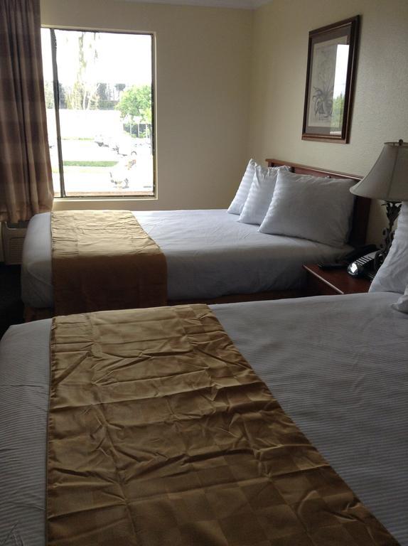 Best Inn & Suites Buena Park Exterior foto